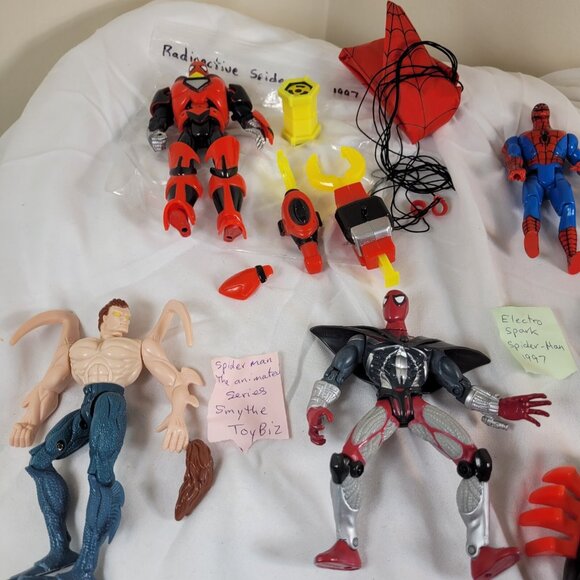 Spiderman Figure Lot of 6 NEAR MINT Venom Man-Spider Radioactive - Picture 14 of 16